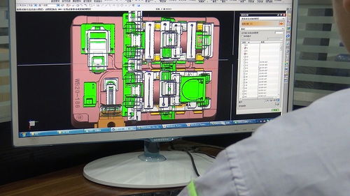 注塑模具廠里鉗工自學設計難嗎？軟件設計與制作路徑解析